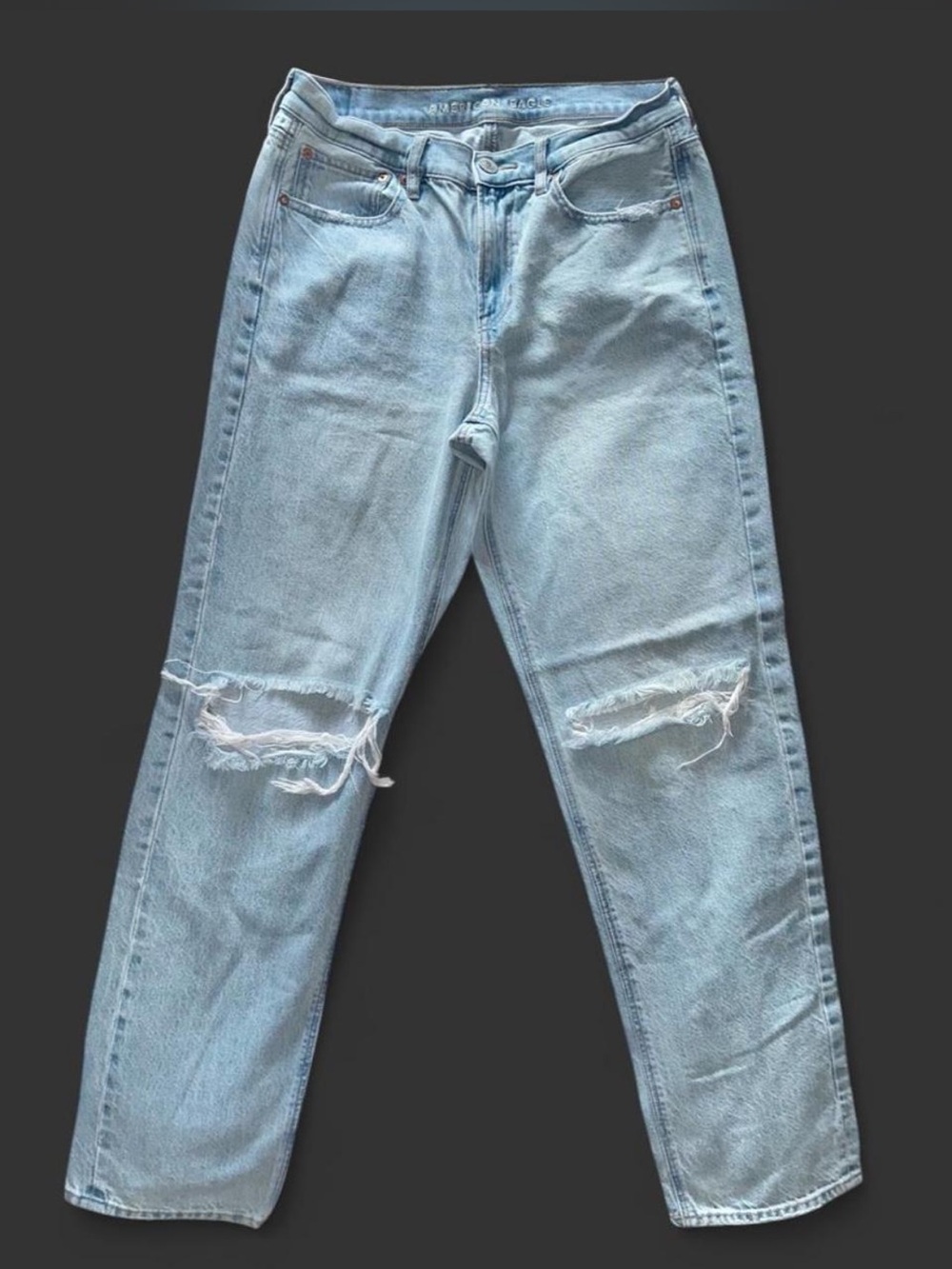 American Eagle Outfitters Light Blue 90’s Straight Leg Distressed Ripped Jeans